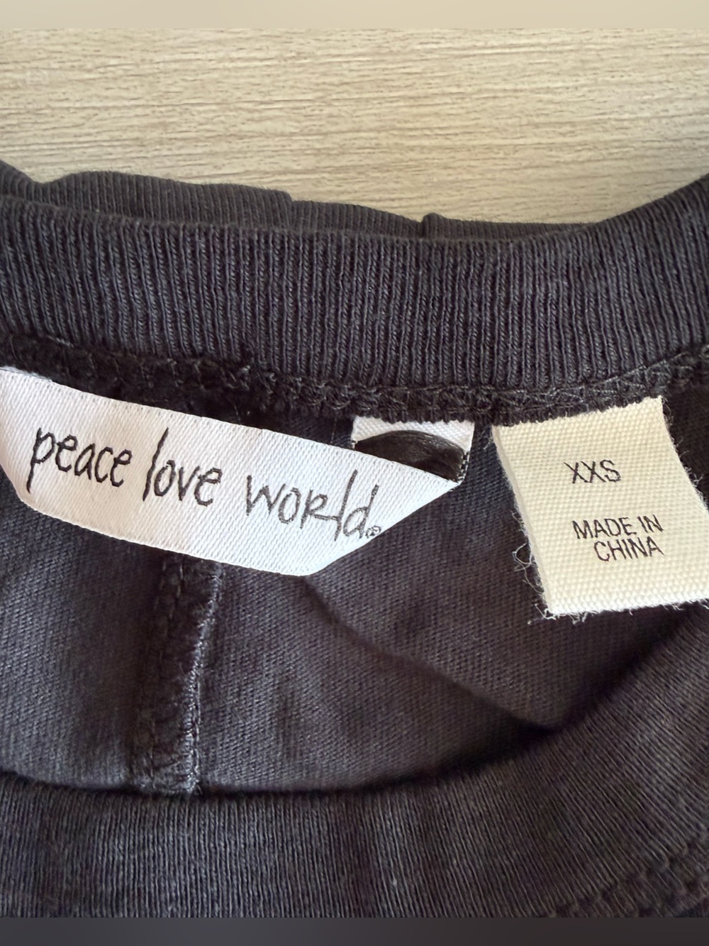 Peace Love World Cinched Waist Hi/Low Short Sleeve Top Black XXS NWT IN PKG - Picture 4 of 6